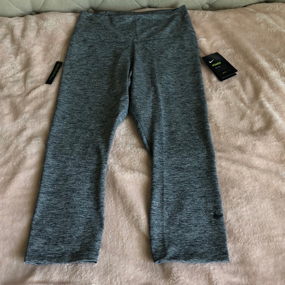 High rise Nike sculpt victory crop training tight